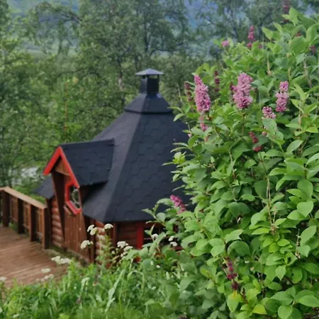 Hus I Naturskjonne Omgivelser Med 3 Soverom * Ramfjordbotn